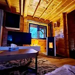 シャレー Le Aura Et Jacuzzi *