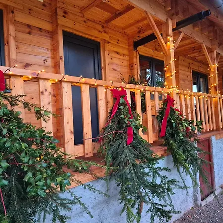 Le Aura Et Jacuzzi Chalet Abreschviller