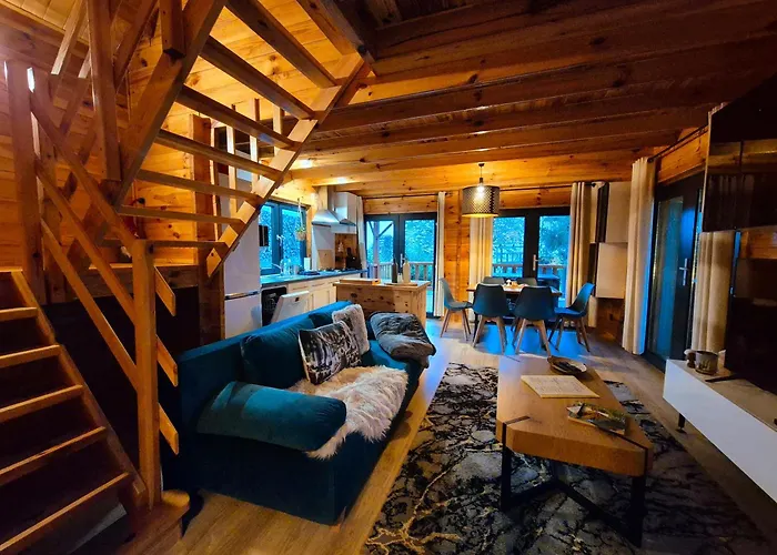 Domek alpejski Le Aura Et Jacuzzi *